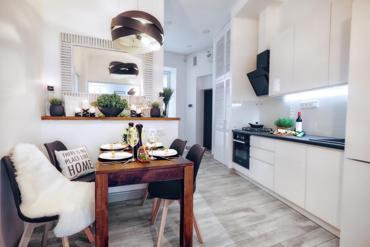 Scandinavian Style Of Lux Apartments In Lviv Ngoại thất bức ảnh