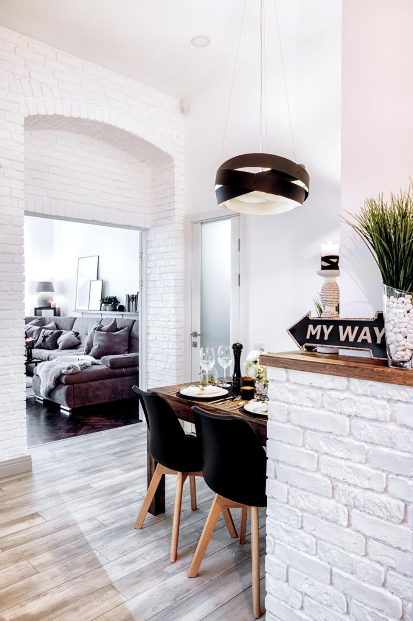 Scandinavian Style Of Lux Apartments In Lviv Ngoại thất bức ảnh