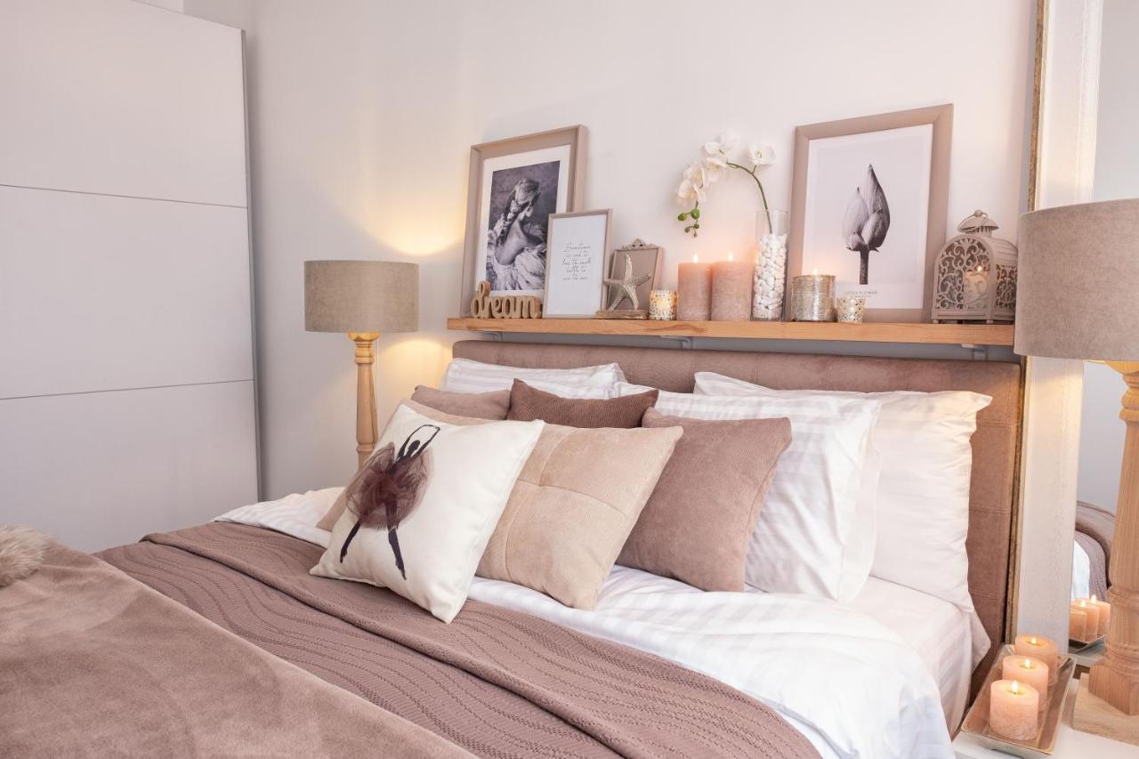 Scandinavian Style Of Lux Apartments In Lviv Ngoại thất bức ảnh